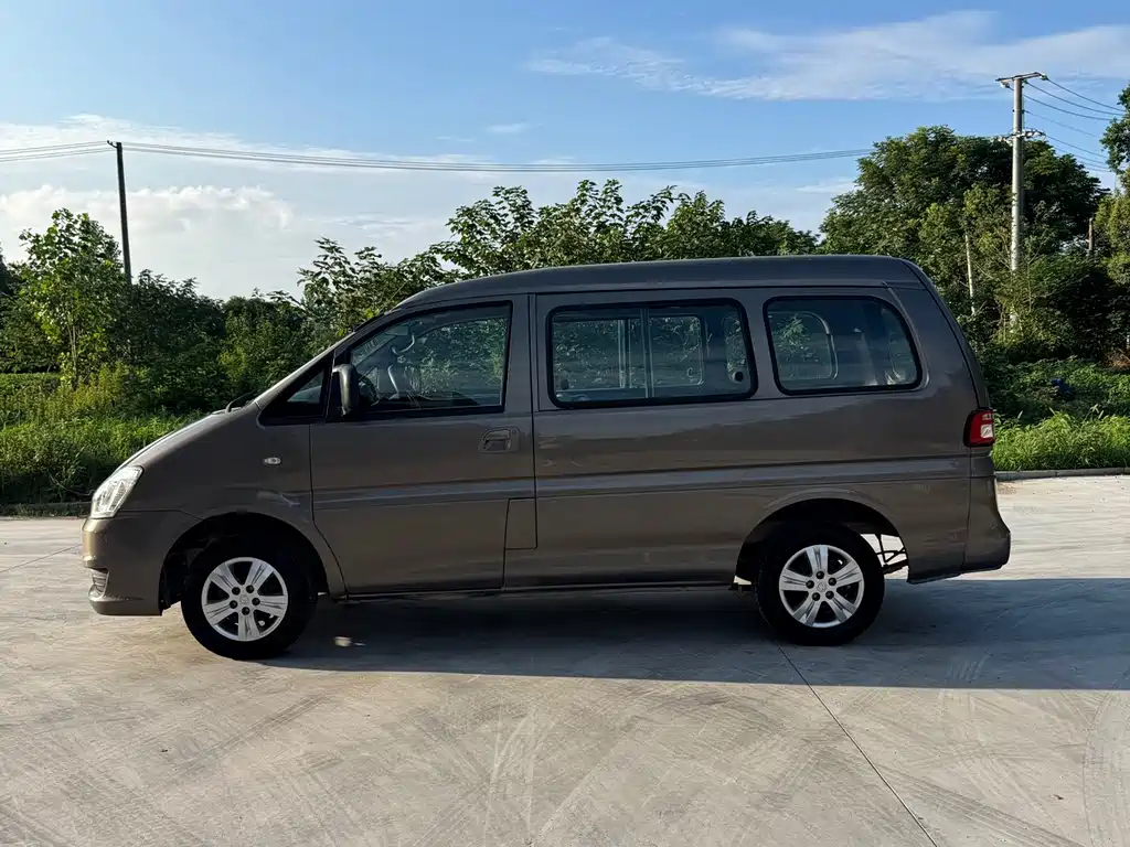 Lingzhi 2018 M3 1.5L 5-seat basic model купить на сайте DeffCars