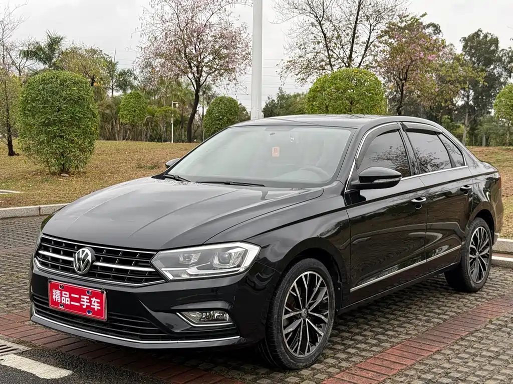 Bora 2018 1.5L automatic comfort model купить на сайте DeffCars