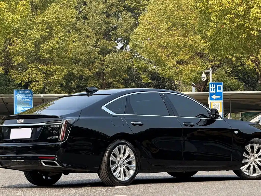 Cadillac CT6 2023 28T Platinum Type купить на сайте DeffCars