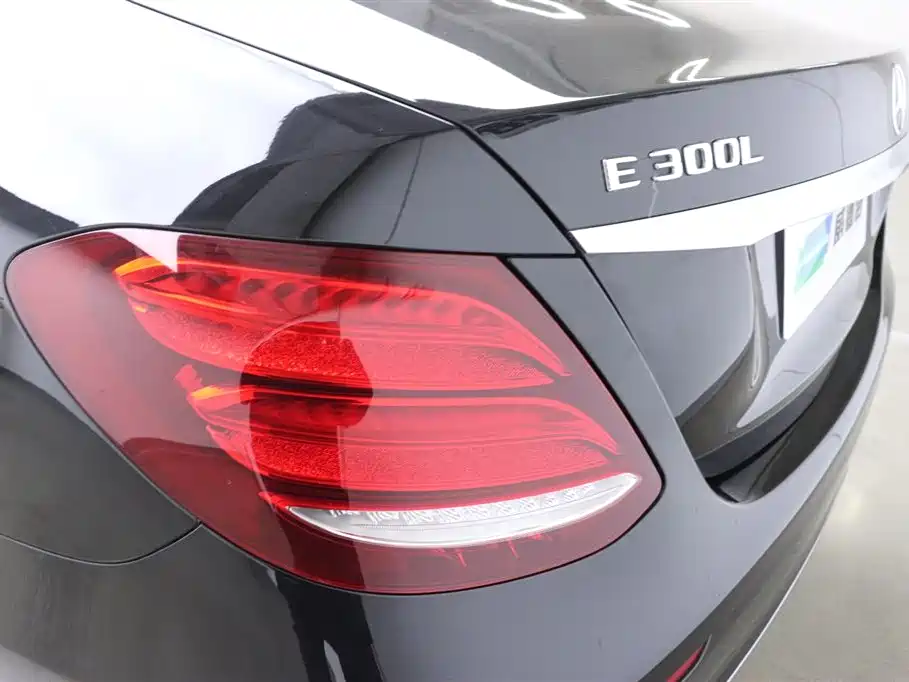 Mercedes-Benz E-Class 2018 facelift E 200 L купить на сайте DeffCars