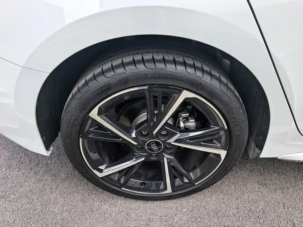 Audi A3 2023 facelift Sportback 35 TFSI stylish and sporty купить на сайте DeffCars