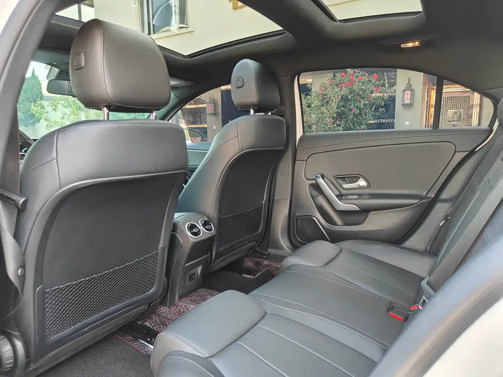 Mercedes-Benz A-Class 2022 A 180 L купить на сайте DeffCars