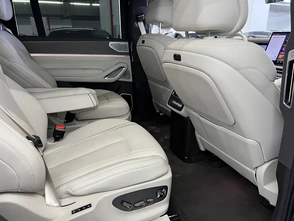 Denza N9 2025 flagship model купить на сайте DeffCars