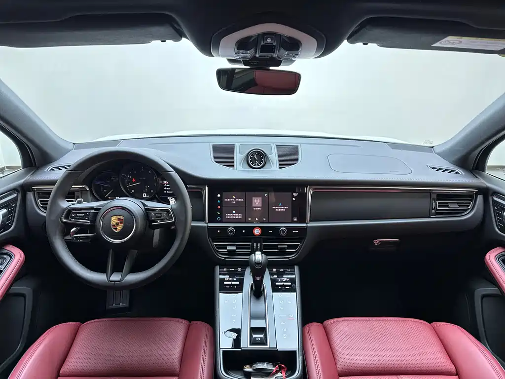 Macan 2026 Macan 2.0T Dream Edition купить на сайте DeffCars