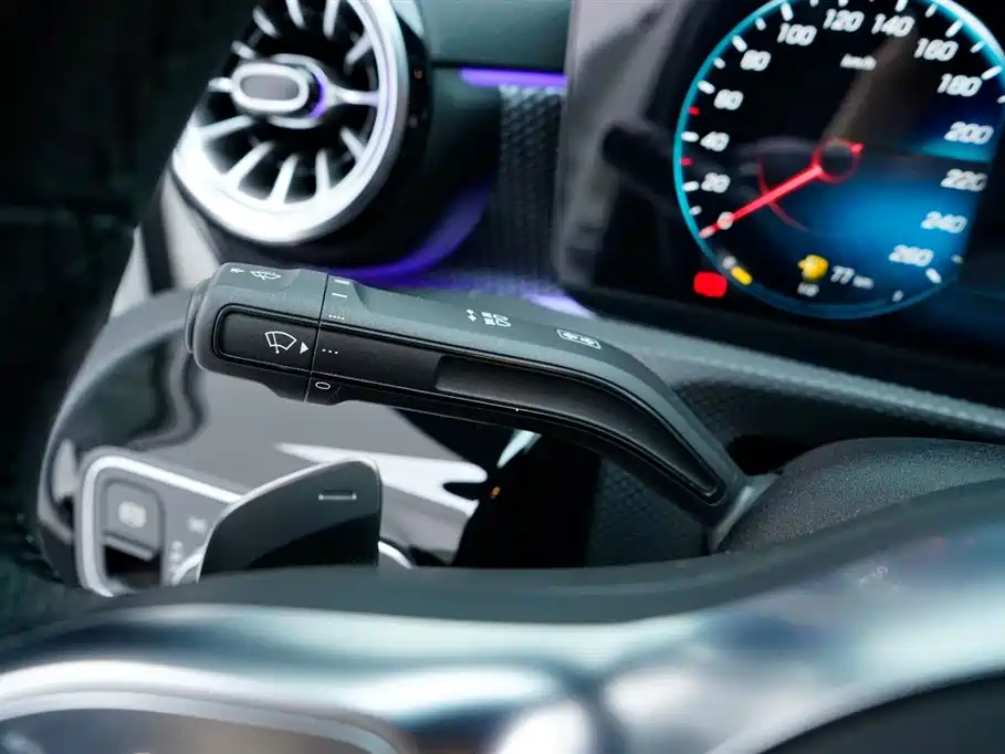 Mercedes-Benz A-Class 2022 Facelift A 200 L Sports Sedan Fashionable купить на сайте DeffCars