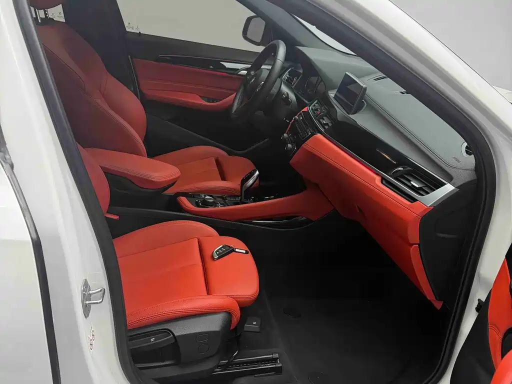 BMW X2 2020 sDrive25i Leading M Sports Package купить на сайте DeffCars