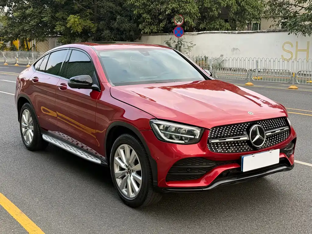 Mercedes-Benz GLC Coupe 2021 GLC 260 4MATIC Coupe SUV купить на сайте DeffCars