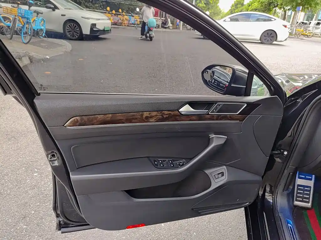 Magotan 2019 330TSI DSG luxury model National VI купить на сайте DeffCars