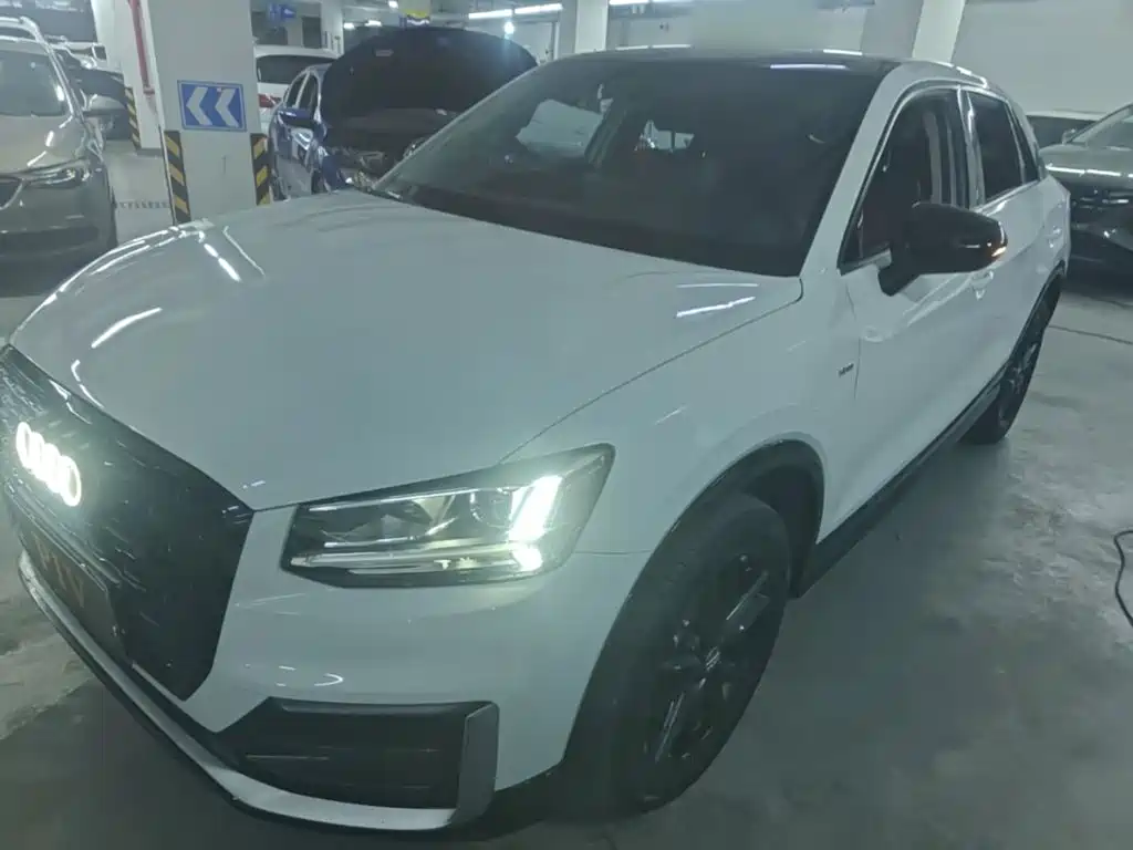 Audi Q2L 2021 35 TFSI fashionable and dynamic купить на сайте DeffCars