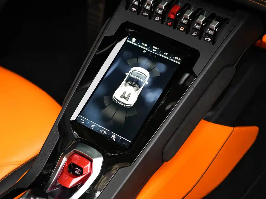 Huracan 2020 EVO RWD Spyder купить на сайте DeffCars