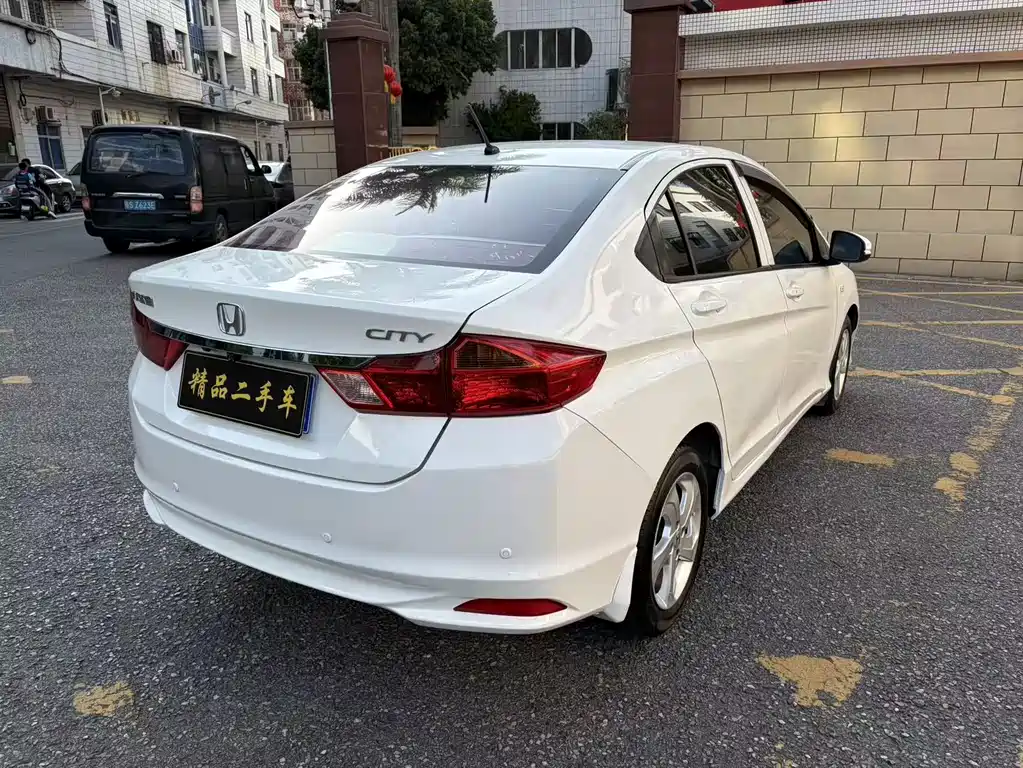 Fengfan 2017 1.5L CVT Elite Edition купить на сайте DeffCars