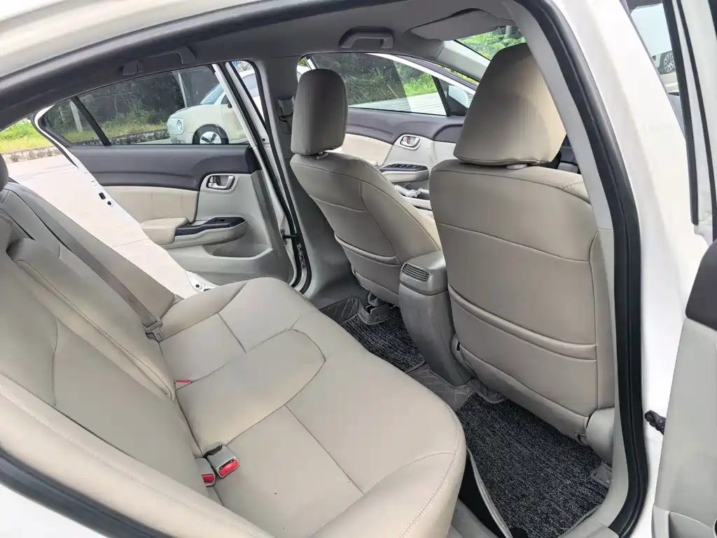 Civic 2013 10th Anniversary 1.8L Automatic Comfort Edition купить на сайте DeffCars