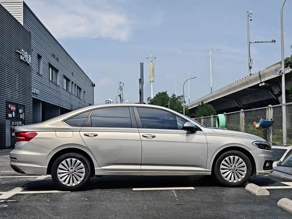 Lavida 2019 280TSI DSG Comfort Edition National VI купить на сайте DeffCars