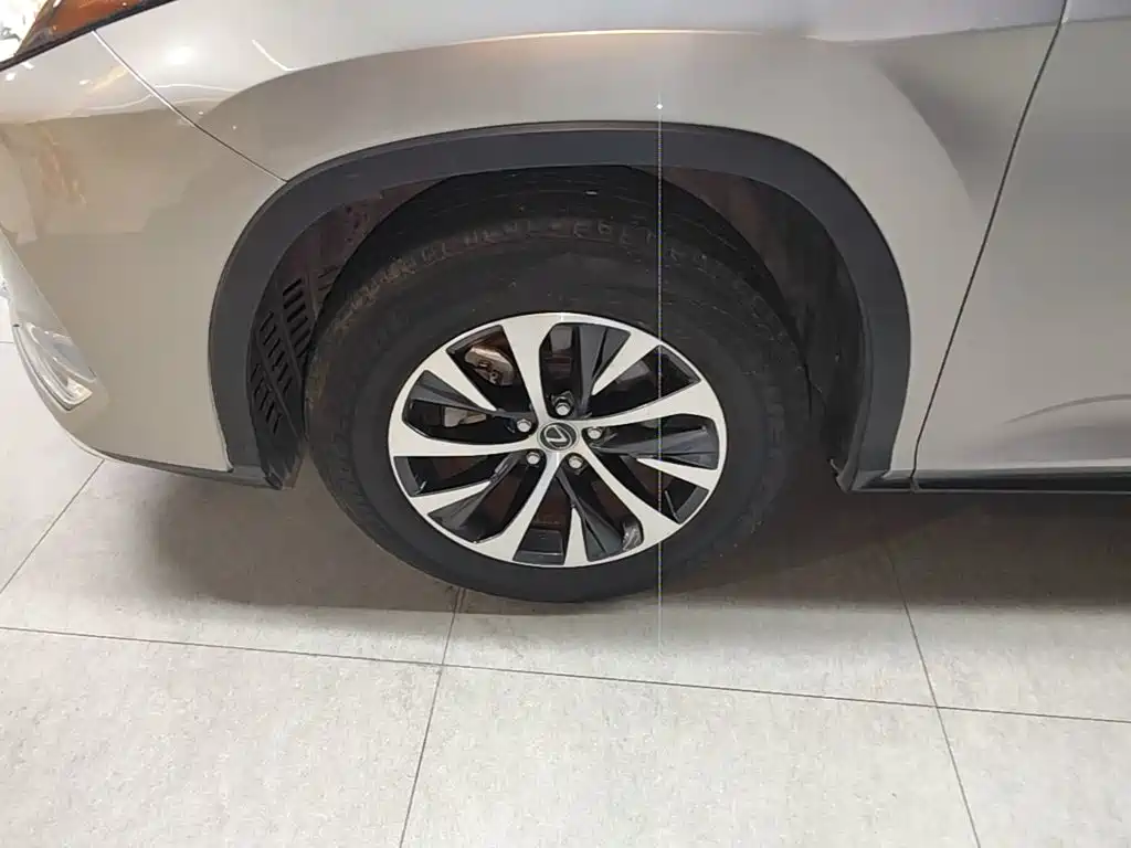 Lexus RX 2020 facelift 300 two-wheel drive elite version купить на сайте DeffCars