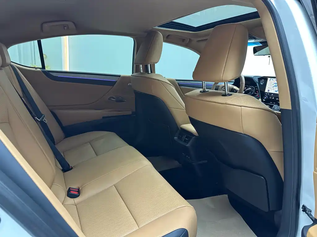 Lexus ES 2025 200 Premium Edition купить на сайте DeffCars