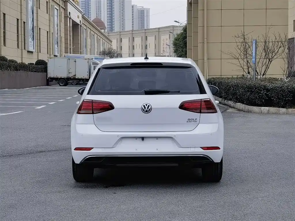 Golf 2018 230TSI automatic comfort type купить на сайте DeffCars