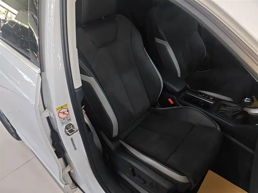 Audi Q3 2020 35 TFSI Fashionable and Dynamic купить на сайте DeffCars