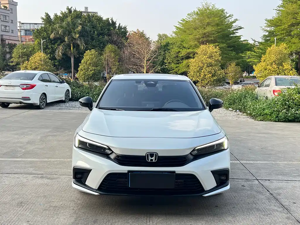 Civic 2022 240TURBO CVT combustion version купить на сайте DeffCars