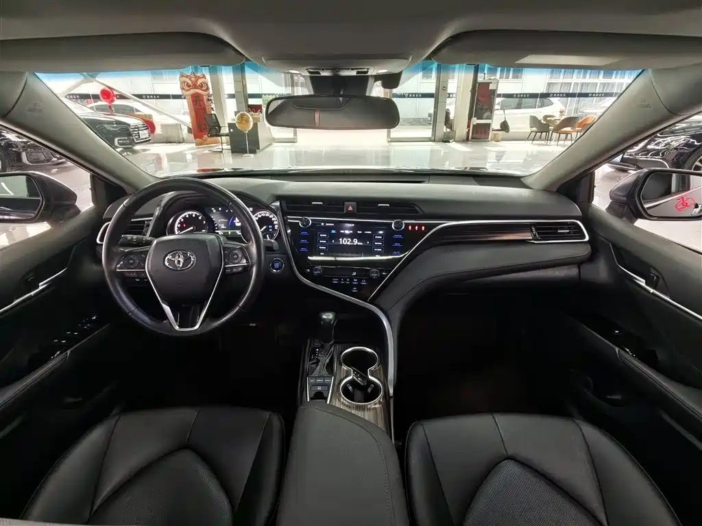 Camry 2019 facelift 2.5G Deluxe Edition купить на сайте DeffCars