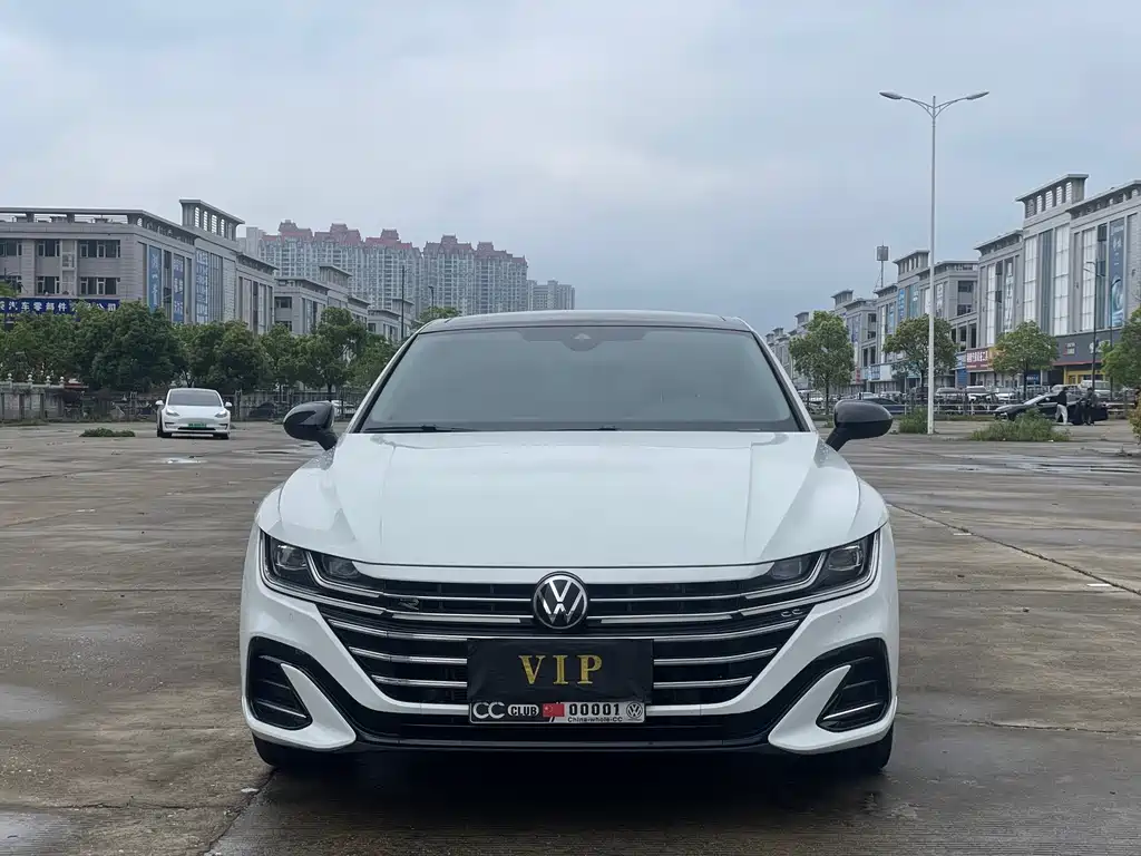 FAW-Volkswagen CC 2024 380TSI eye-catching version купить на сайте DeffCars