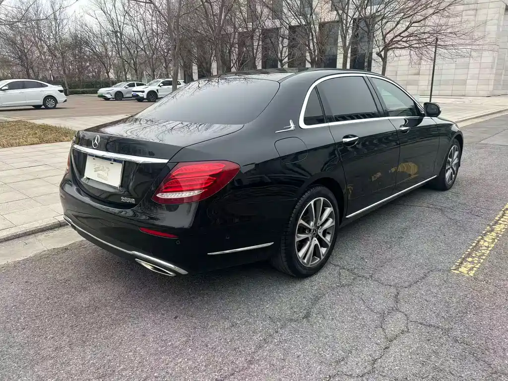 Mercedes-Benz E-Class 2017 E 300 L Luxury Model купить на сайте DeffCars