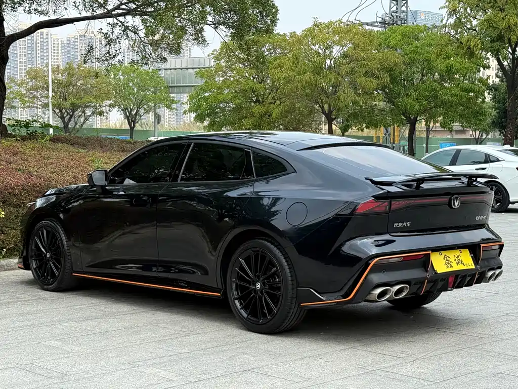Changan UNI-V 2022 1.5T sports version купить на сайте DeffCars