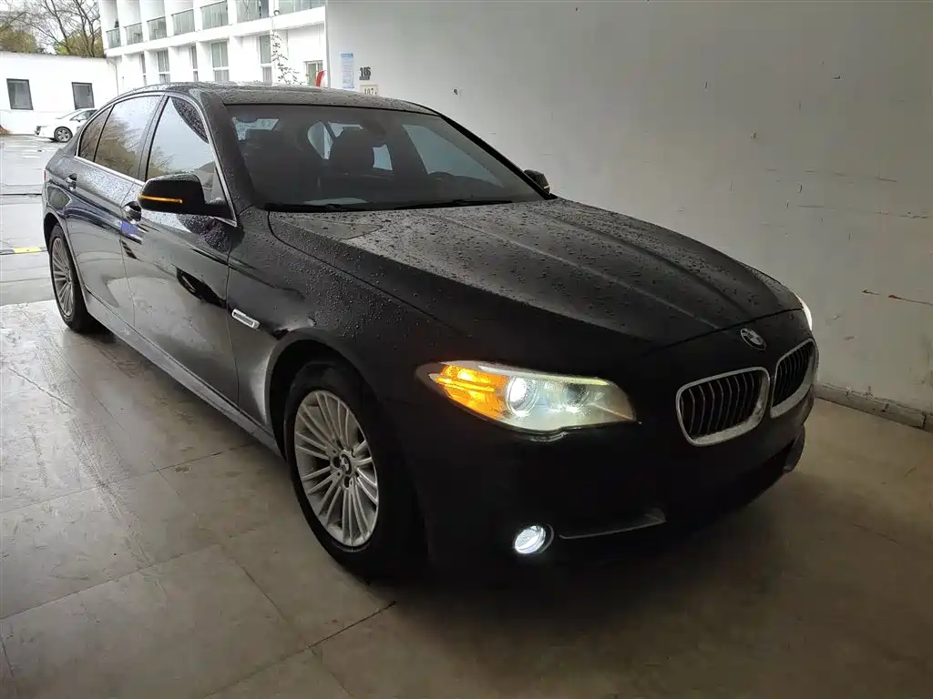 BMW 5 Series 2014 525Li Leading Model купить на сайте DeffCars