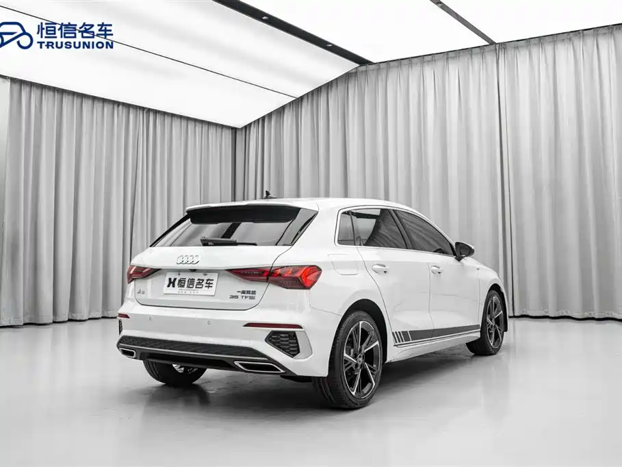 Audi A3 2024 Sportback 35 TFSI stylish and sporty купить на сайте DeffCars