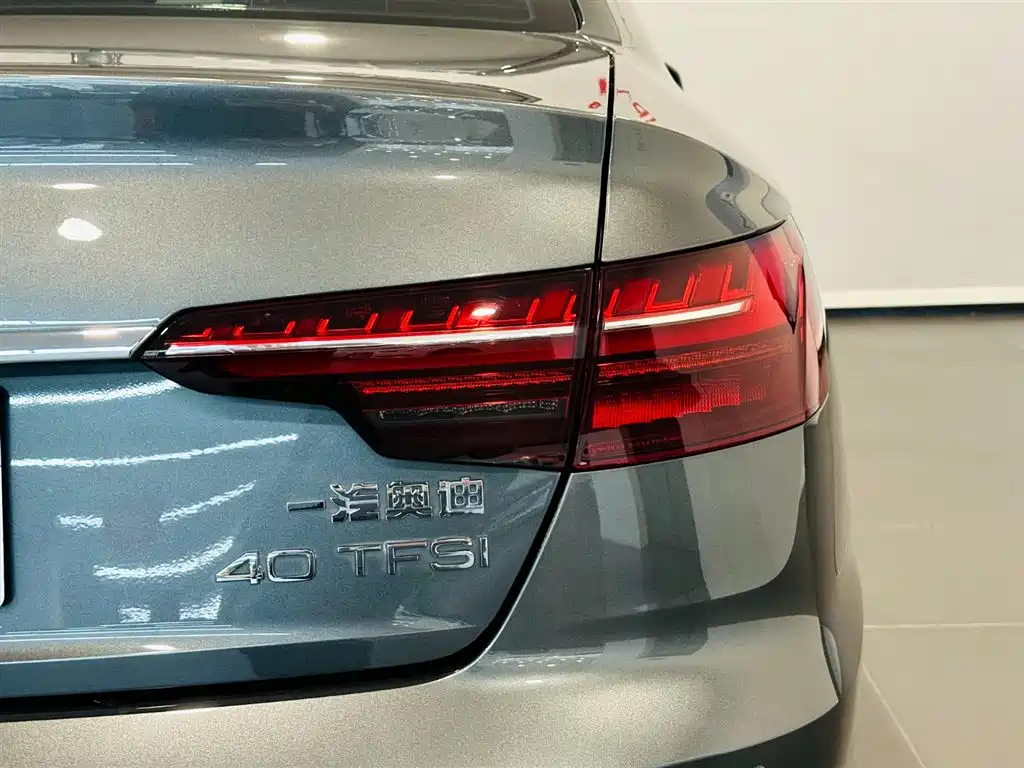 Audi A4L 2022 40 TFSI Fashionable and Dynamic купить на сайте DeffCars