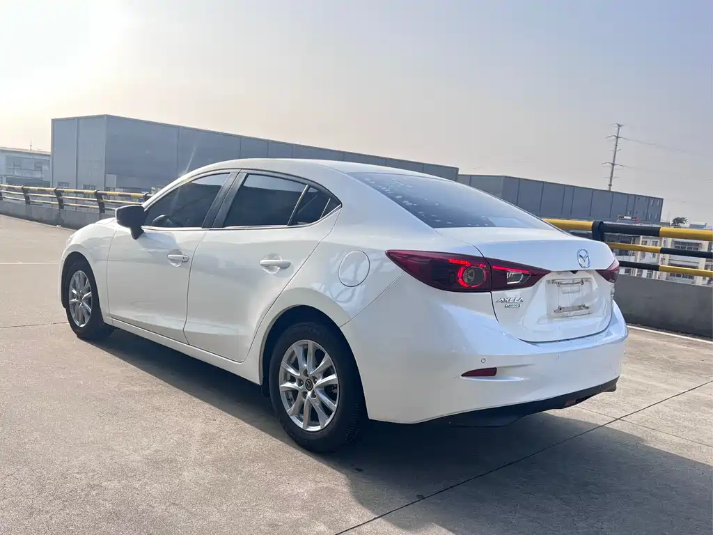 Mazda3 Angkesela 2019 Cloud Control Edition Sedan 1.5L Automatic Luxury Type National V купить на сайте DeffCars