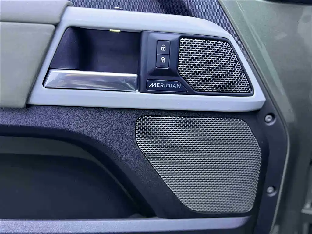 Land Rover Defender 2020 110 P400 HSE купить на сайте DeffCars