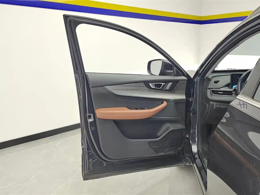 Tiggo 8 PLUS 2022 model 290TGDI DCT luxury version+ купить на сайте DeffCars