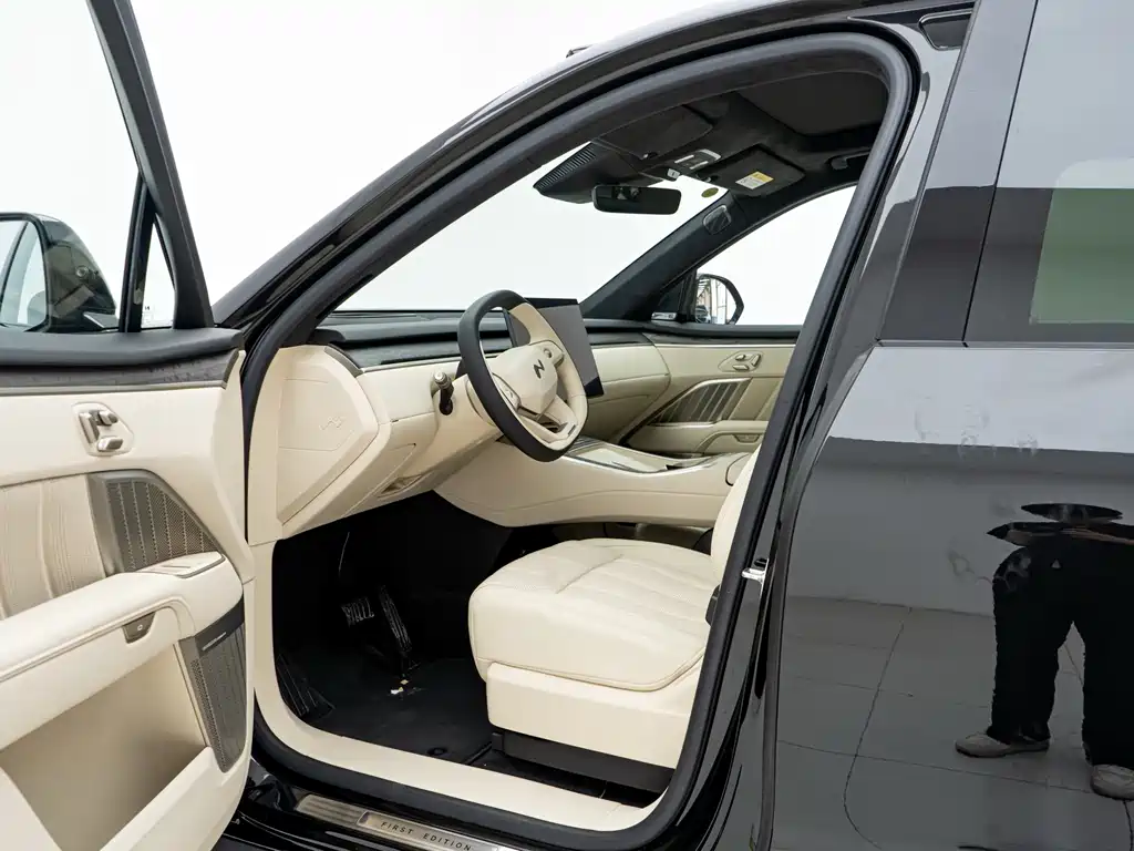 Ledo L90 2025 Max six-seater version купить на сайте DeffCars