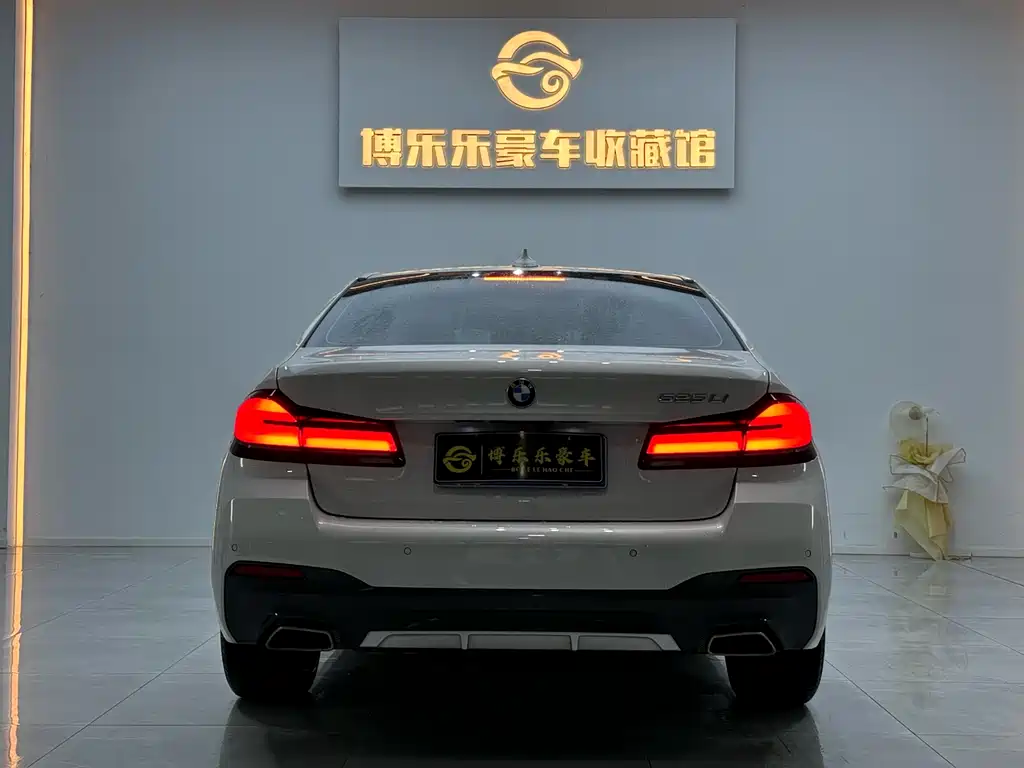 BMW 5 Series 2021 525Li M Sports Package купить на сайте DeffCars