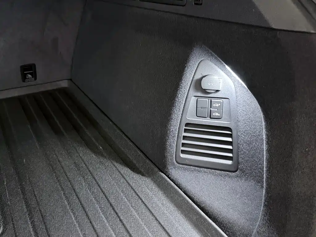 Touareg 2020 2.0TSI Ruishang Edition National VI купить на сайте DeffCars