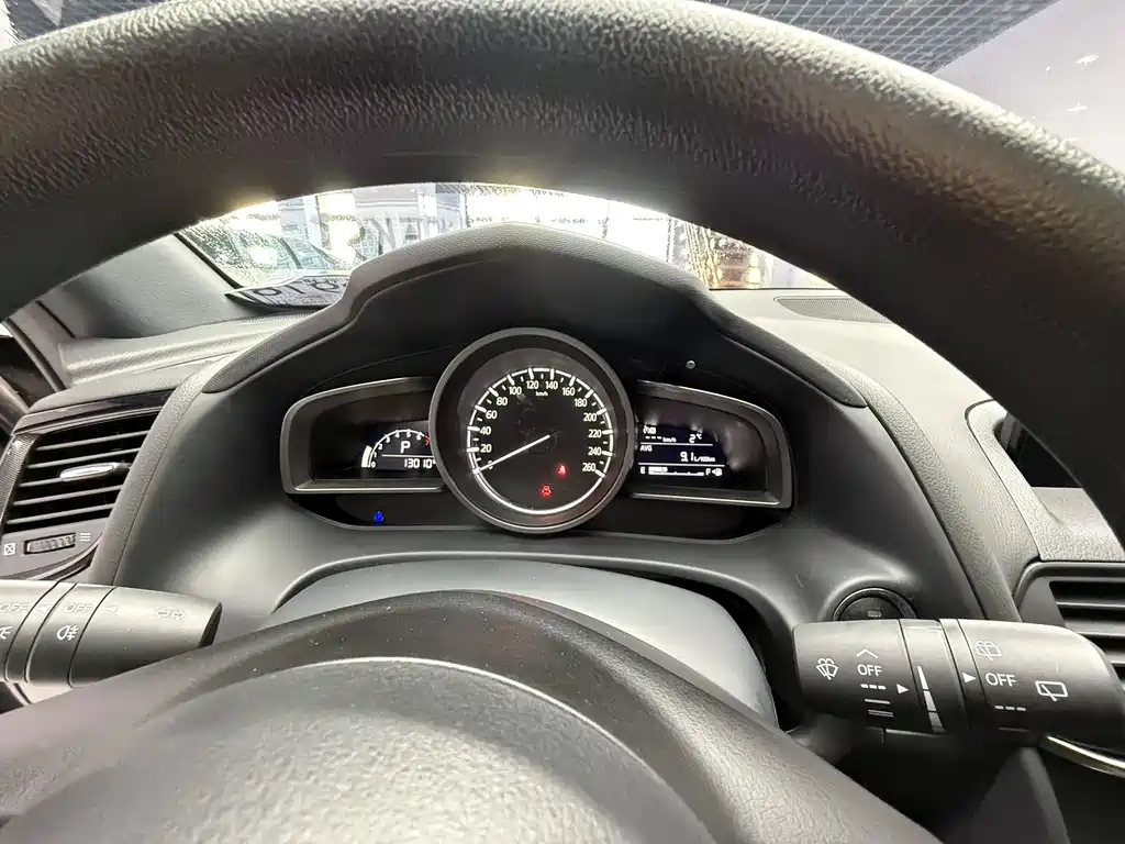 Mazda CX-4 2021 2.0L automatic two-wheel drive Blue Sky Exploration Edition купить на сайте DeffCars