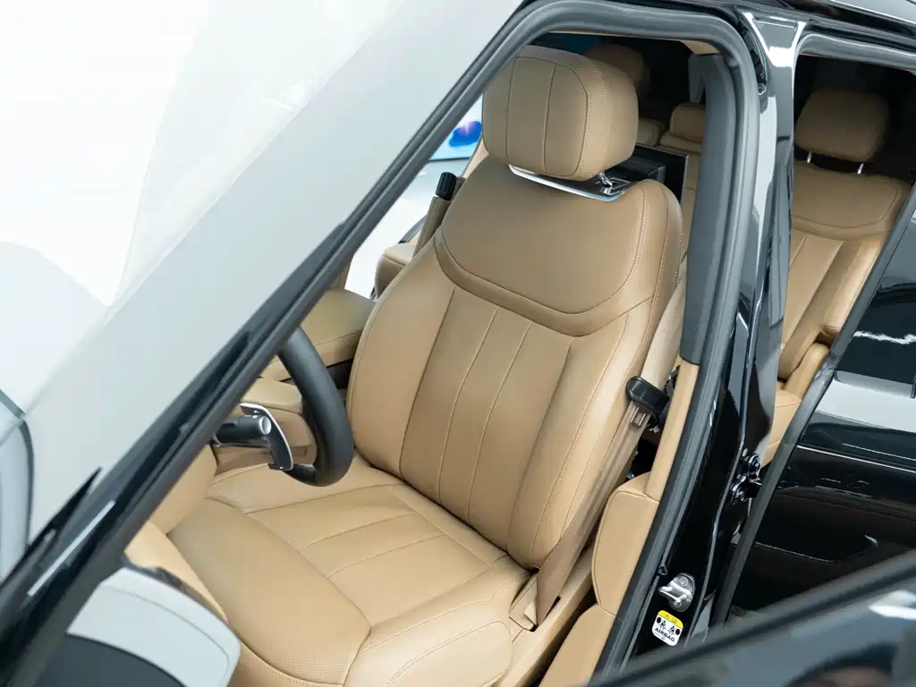 Range Rover 2023 3.0 L6 400PS Genesis Extended Edition купить на сайте DeffCars
