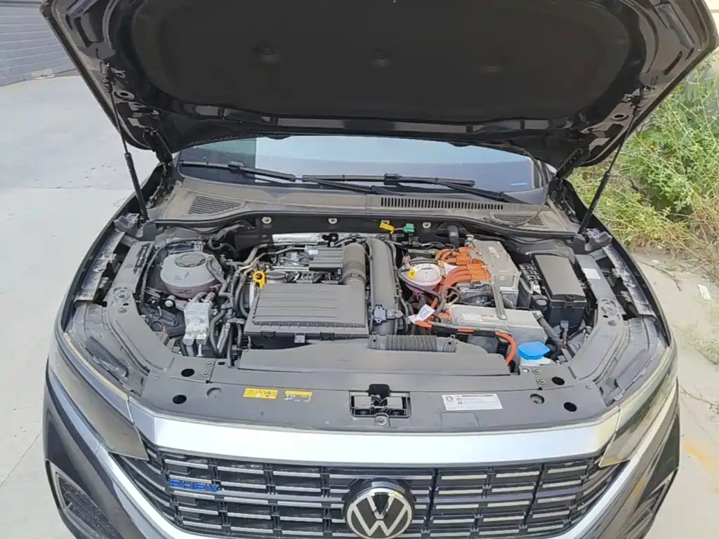 Passat Plug-in Hybrid 2025 430PHEV Hybrid Business Edition купить на сайте DeffCars