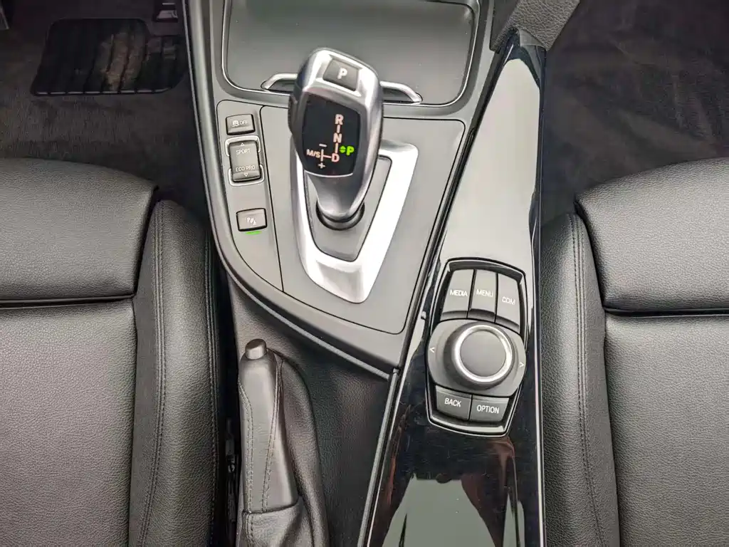 BMW 3 Series GT 2018 320i Fashion Model купить на сайте DeffCars