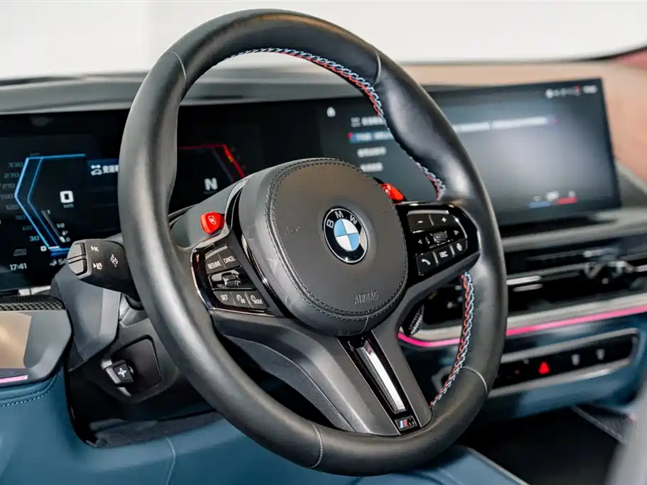BMW XM 2023 Basic Model купить на сайте DeffCars