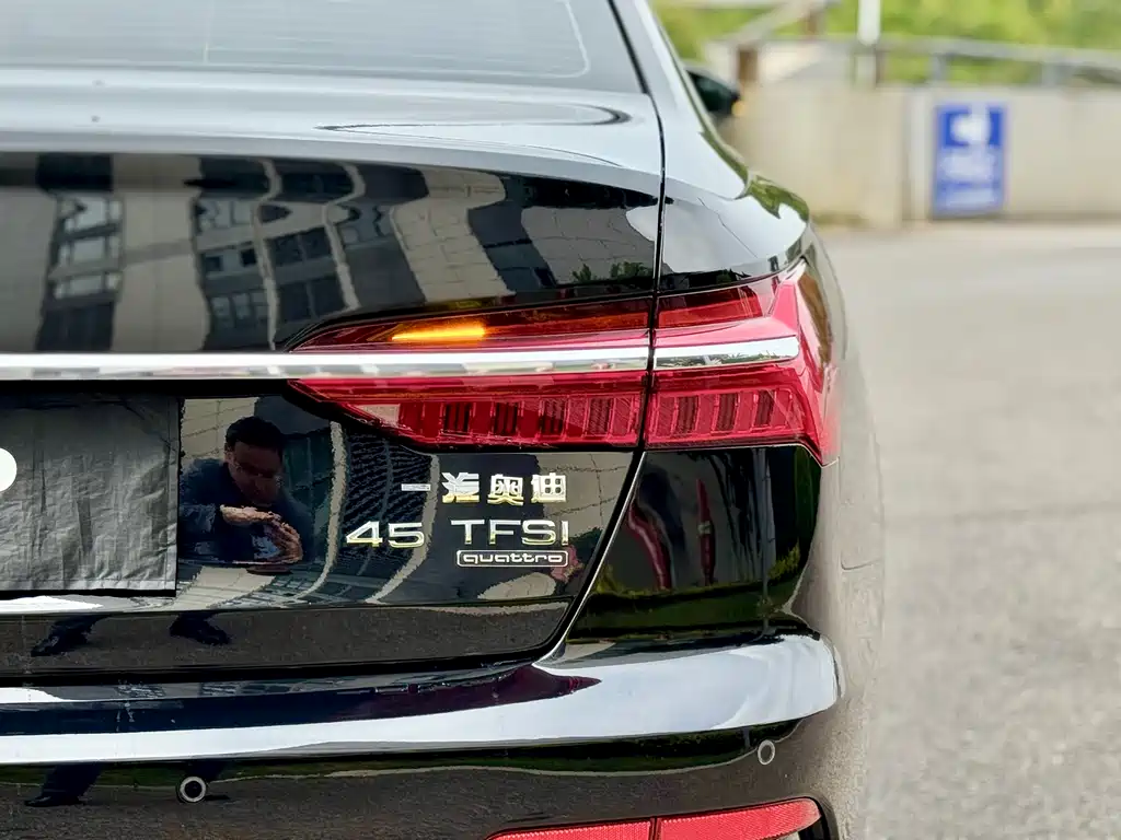 Audi A6L 2022 40 TFSI luxury and dynamic model купить на сайте DeffCars