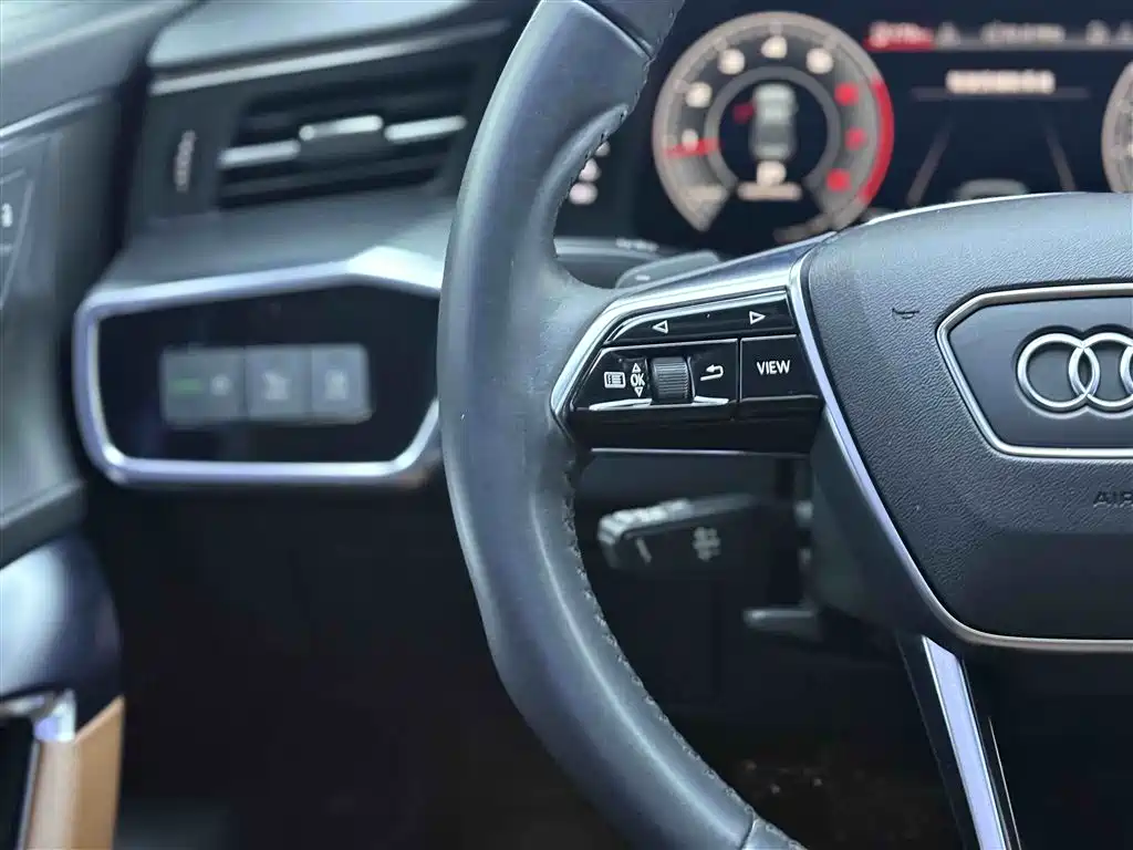 Audi A6L 2019 40 TFSI luxury and elegant model купить на сайте DeffCars