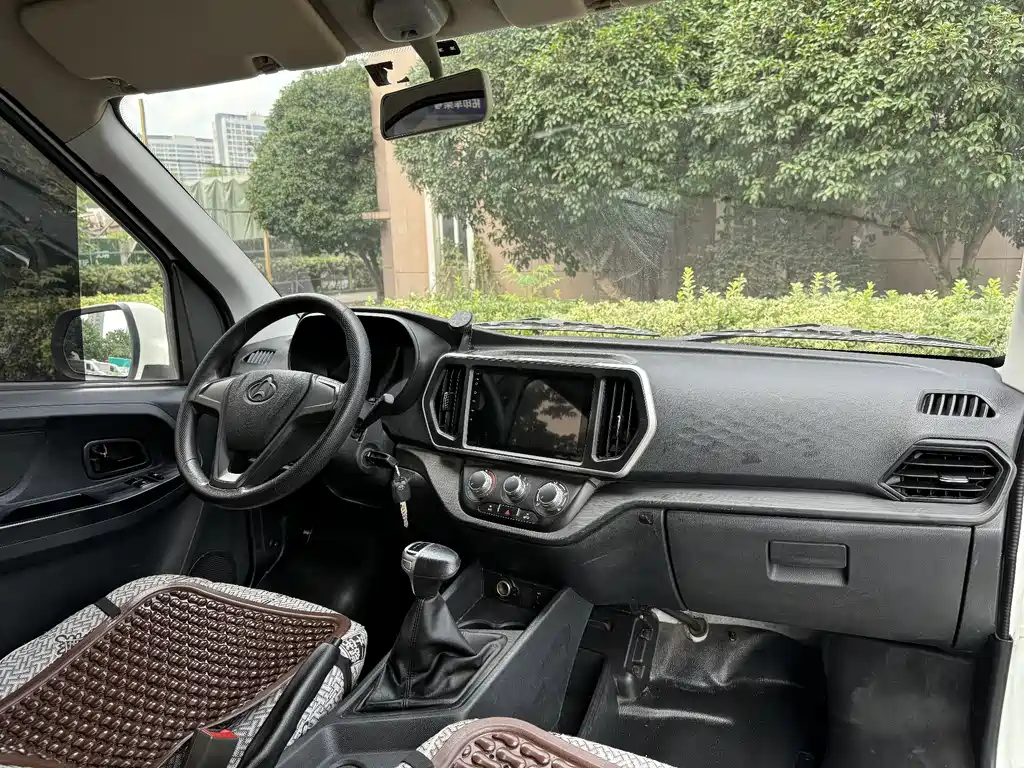 Changan Ruixing EM80 2024 split-type comfortable 6-seater 41.86kWh купить на сайте DeffCars