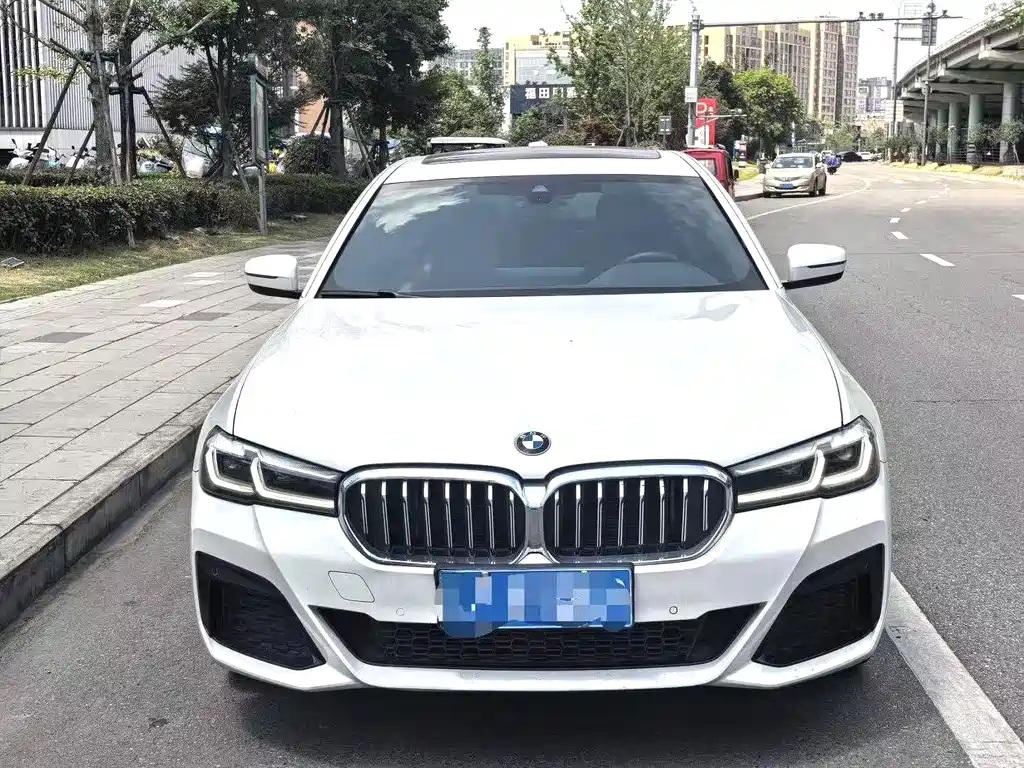 BMW 5 Series 2022 facelift 525Li M Sports Package купить на сайте DeffCars