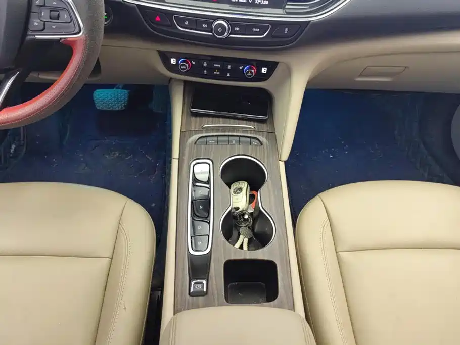 Regal 2021 552T Elite купить на сайте DeffCars