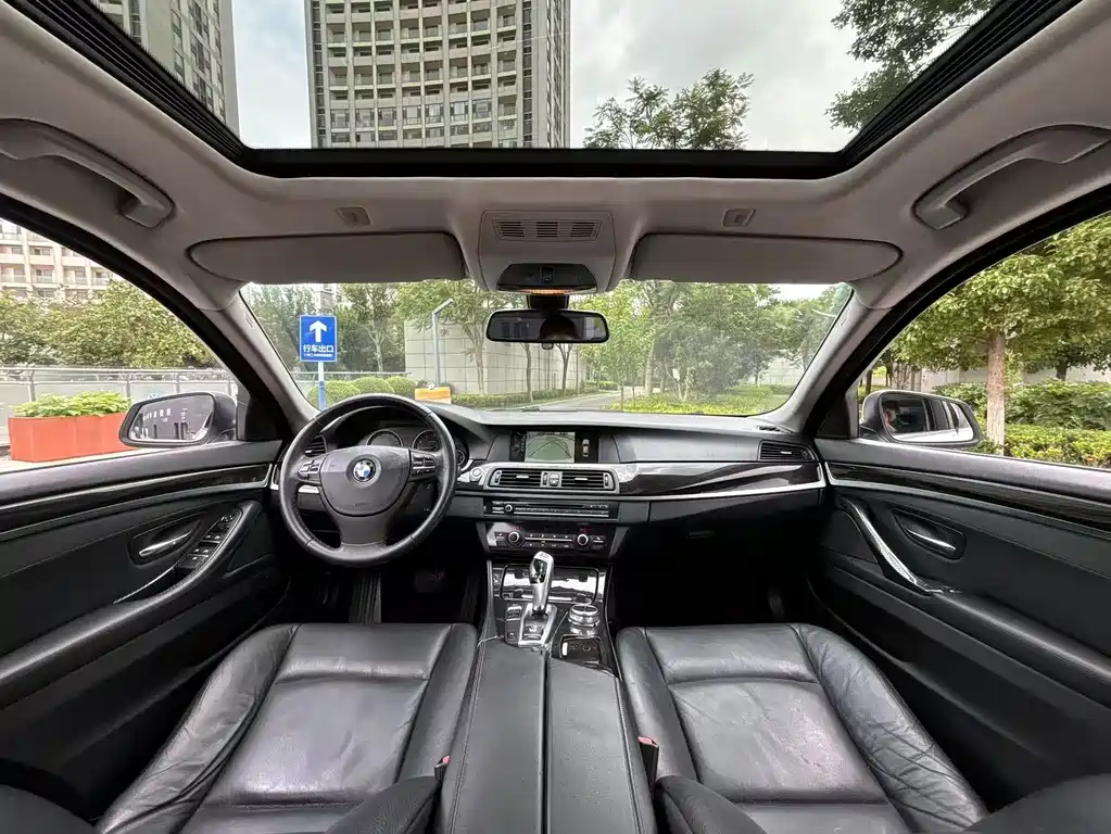 BMW 5 Series 2013 525Li Luxury Model купить на сайте DeffCars