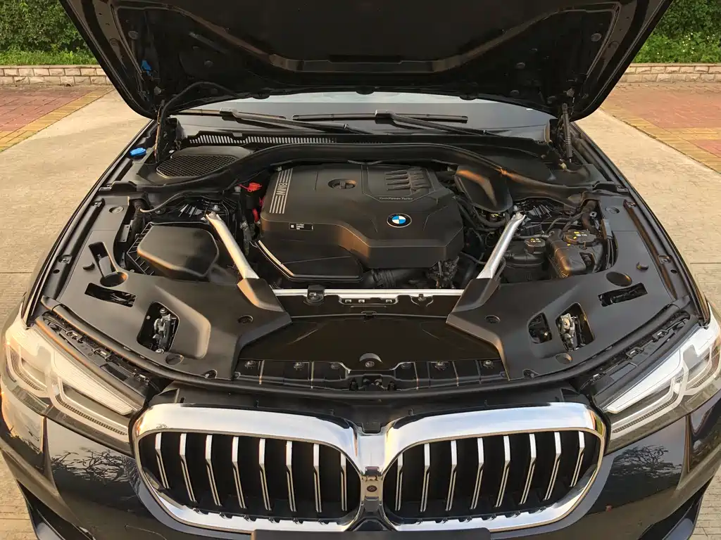 BMW 5 Series 2023 facelift 530Li exclusive M sports package купить на сайте DeffCars