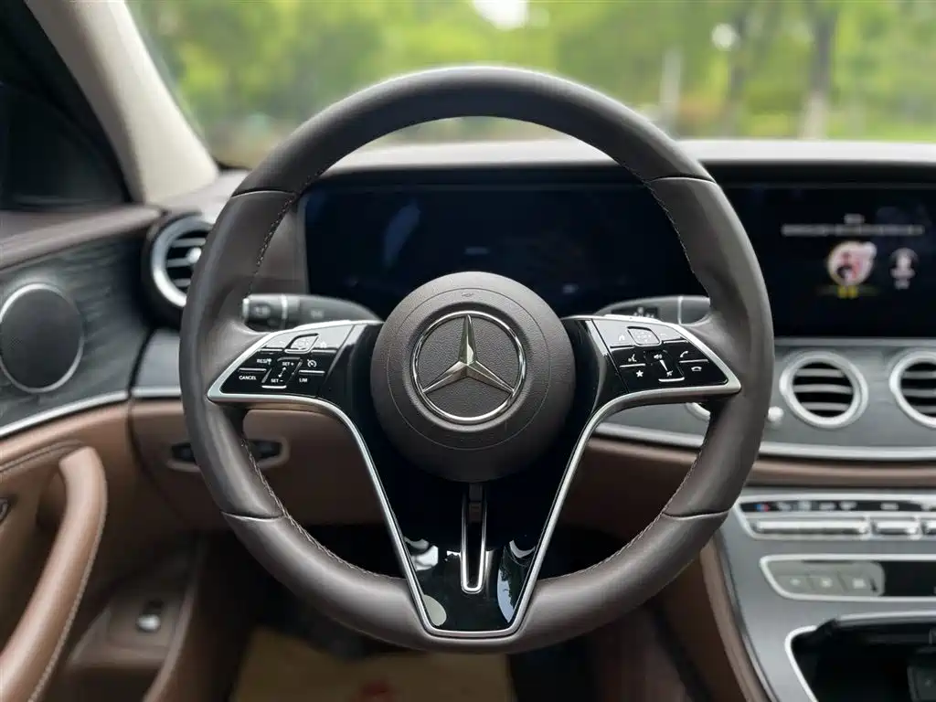 Mercedes-Benz E-Class 2023 facelift E 260 L купить на сайте DeffCars