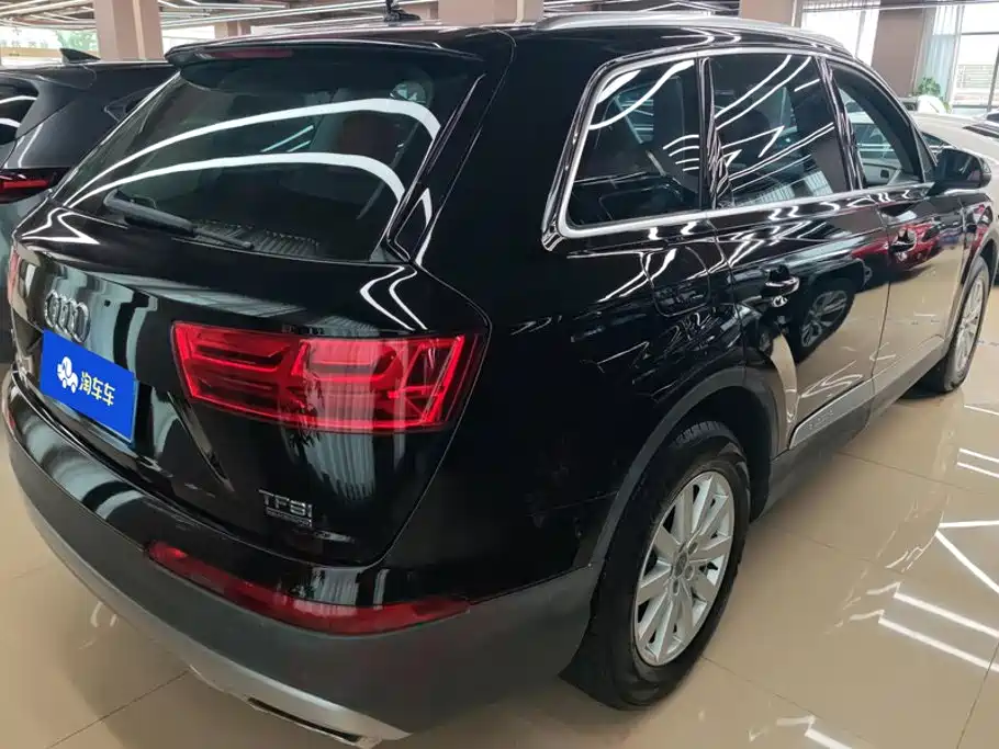 Audi Q7 2016 40 TFSI Comfort купить на сайте DeffCars