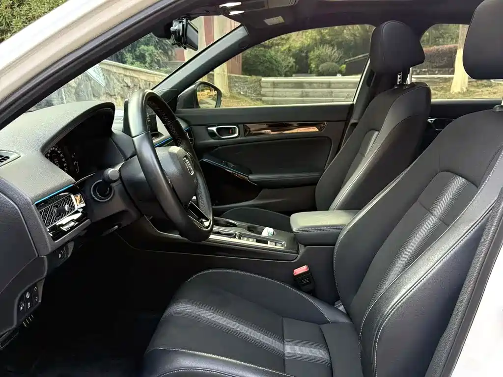 Civic 2022 240TURBO CVT combustion version купить на сайте DeffCars